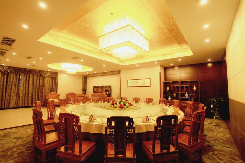 Ramada Linyi North Hotel Eksteriør billede