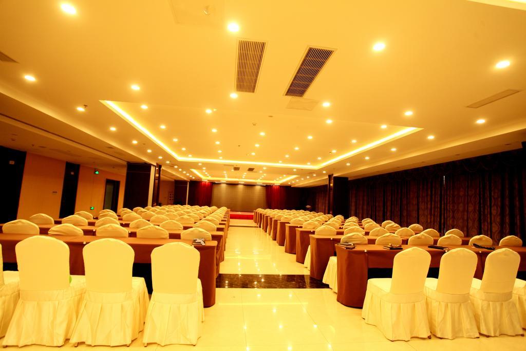 Ramada Linyi North Hotel Eksteriør billede