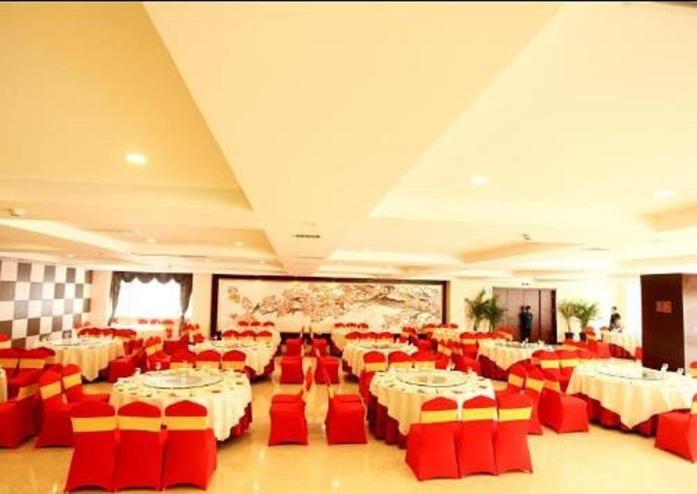 Ramada Linyi North Hotel Eksteriør billede
