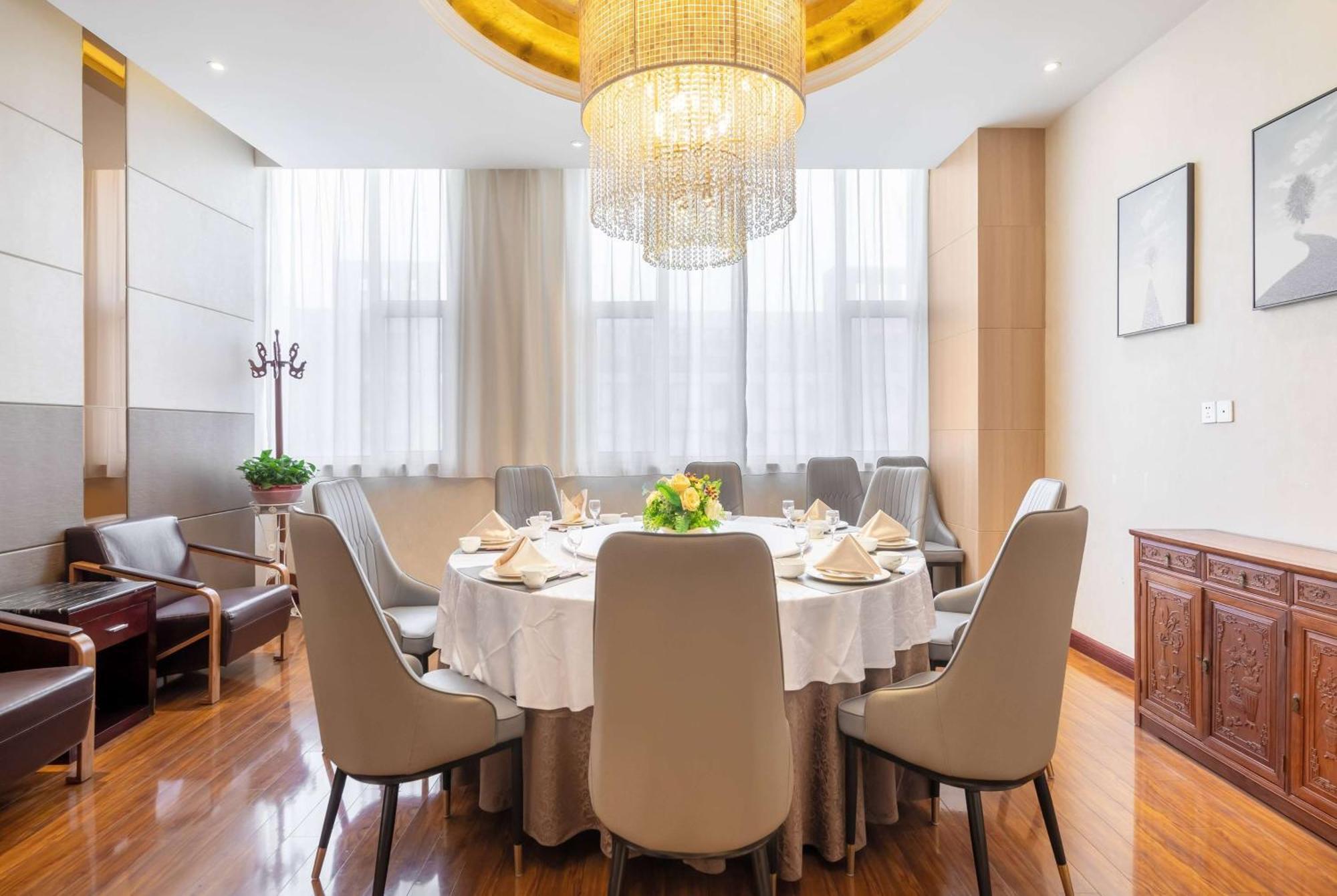 Ramada Linyi North Hotel Eksteriør billede