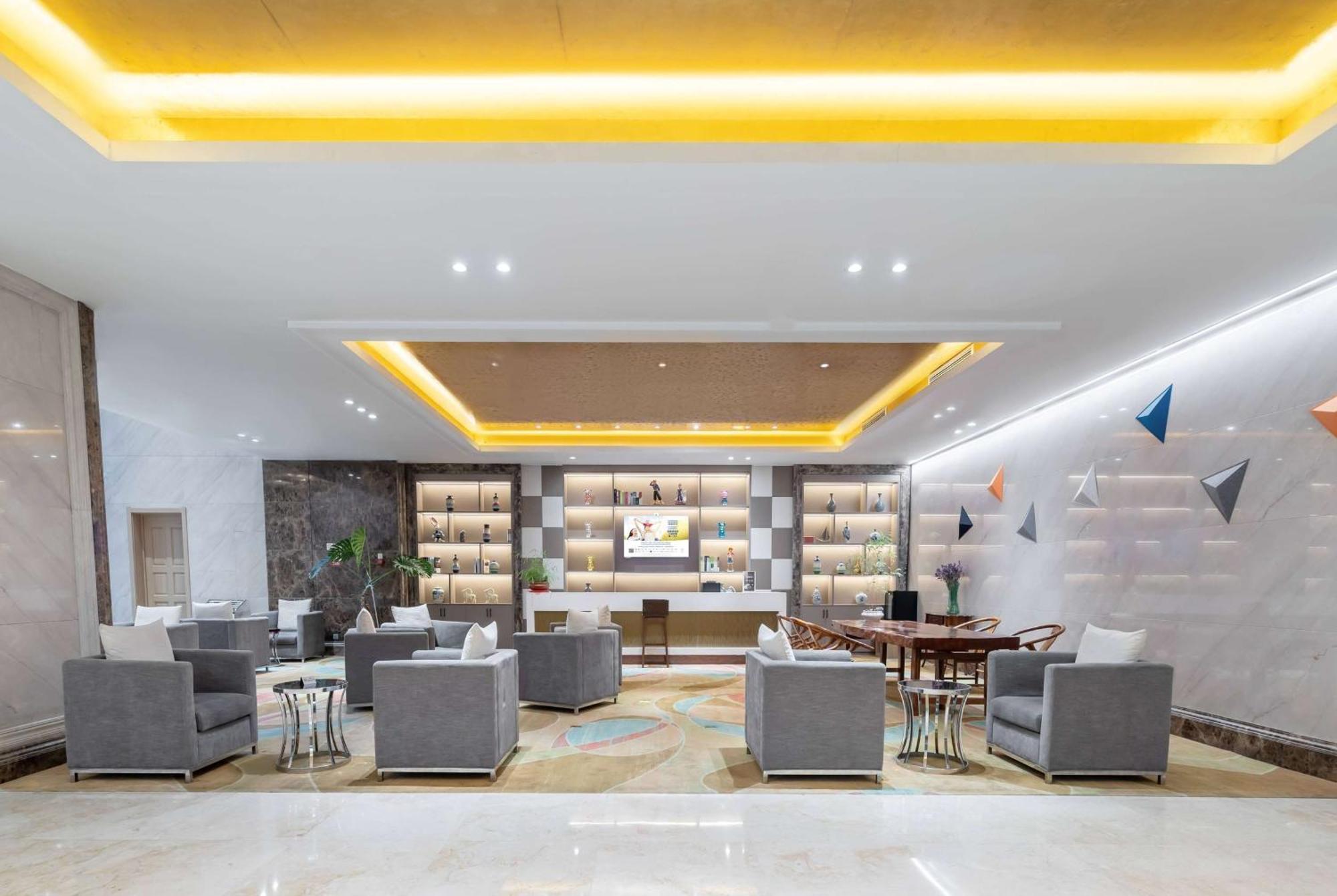 Ramada Linyi North Hotel Eksteriør billede
