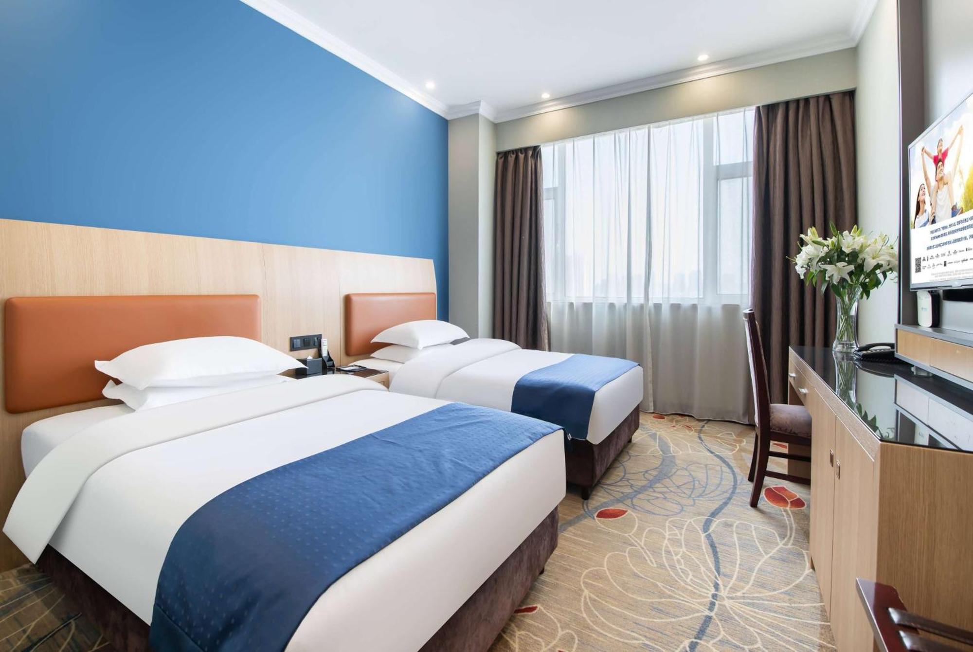 Ramada Linyi North Hotel Eksteriør billede