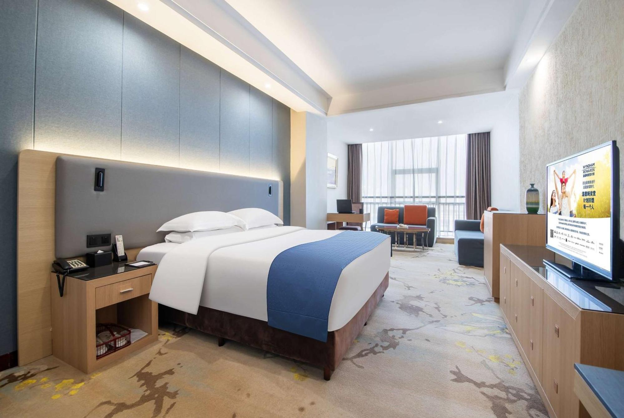 Ramada Linyi North Hotel Eksteriør billede