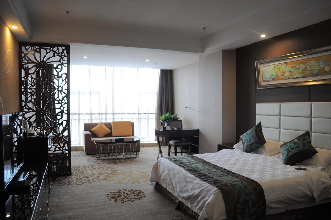 Ramada Linyi North Hotel Eksteriør billede